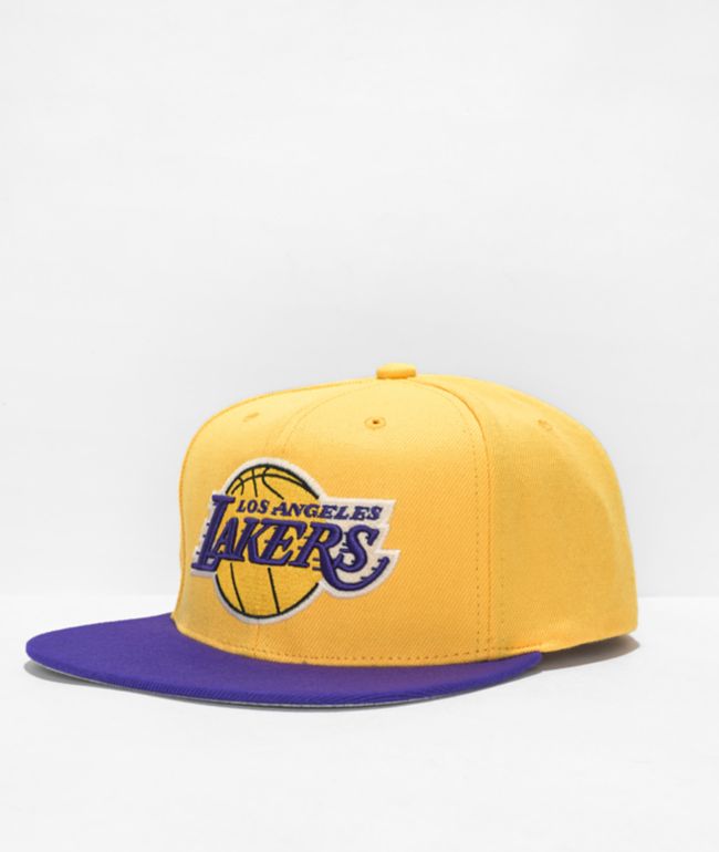 Mitchell & Ness x NBA Lakers Glow Gold Snapback Hat