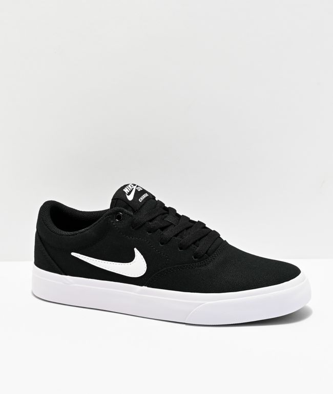 Nike SB Charge zapatos de skate negros y blancos para niños | Zumiez