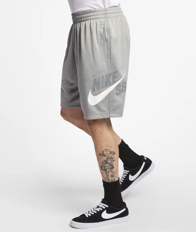 kaepernick betsy ross flag