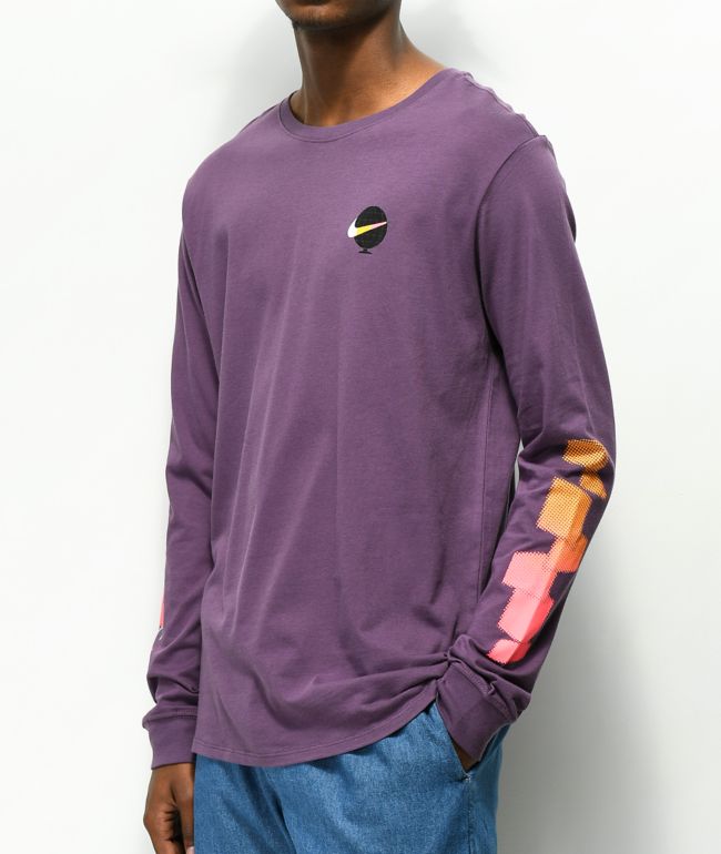 plum nike shirt