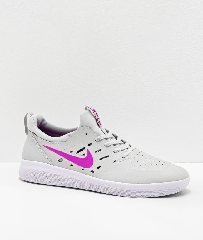 nike grey and purple shoes