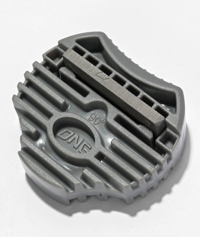 One Ball Magne Traction Edger Tool