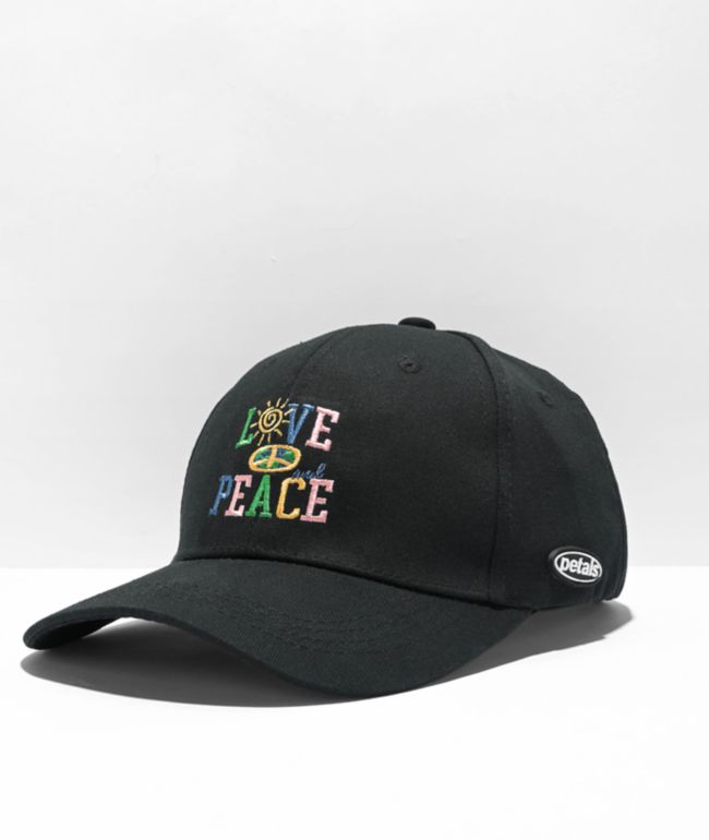 Petals and Peacocks Love And Peace gorro con banda de ajuste negro