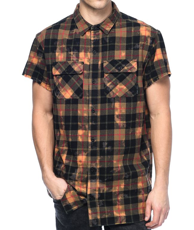 Show Your Muscles In A New Way With The Pablo Flannel Shirt This Button Up Flannel Features Cut Off Short Sleeves With Bleach Markings Throughout Zumiez Ca