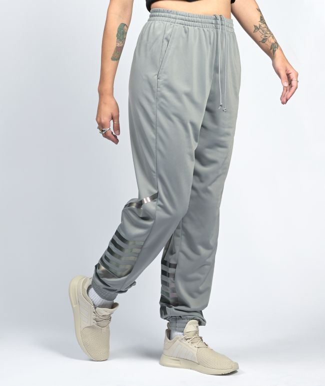 rolle Van træk vejret adidas Large Logo Grey Track Pants | Zumiez