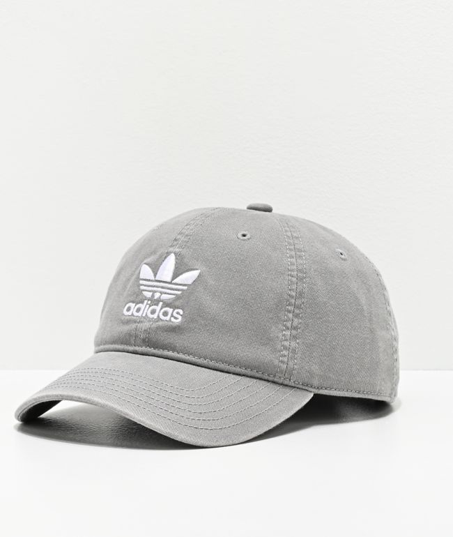 gorras adidas gris