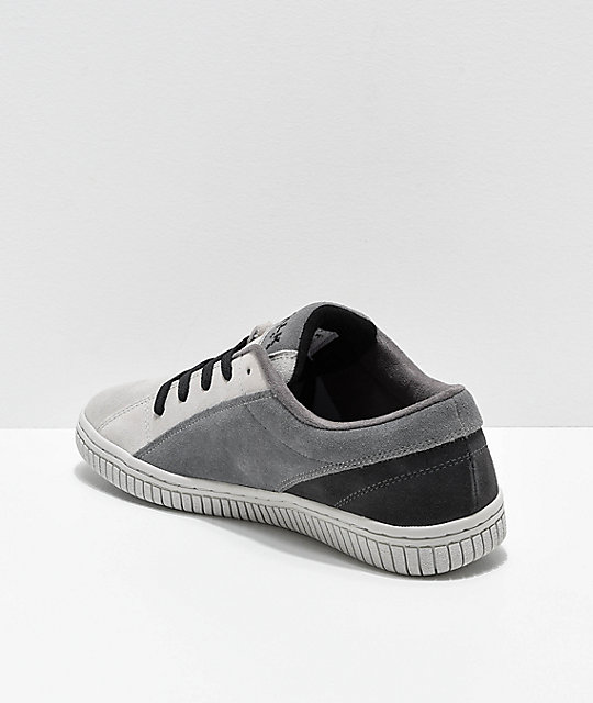 airwalk grey shoes