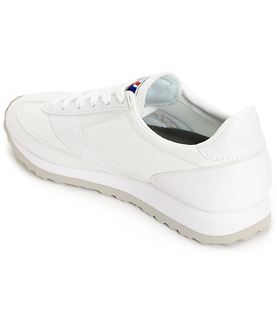 brooks casual shoes womens cheap online