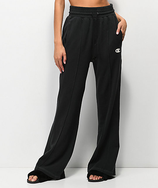 sweatpants with wide legs