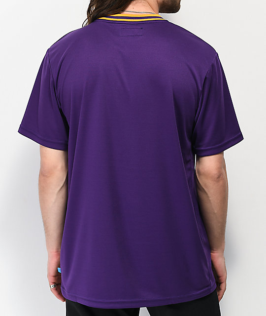 camisetas moradas