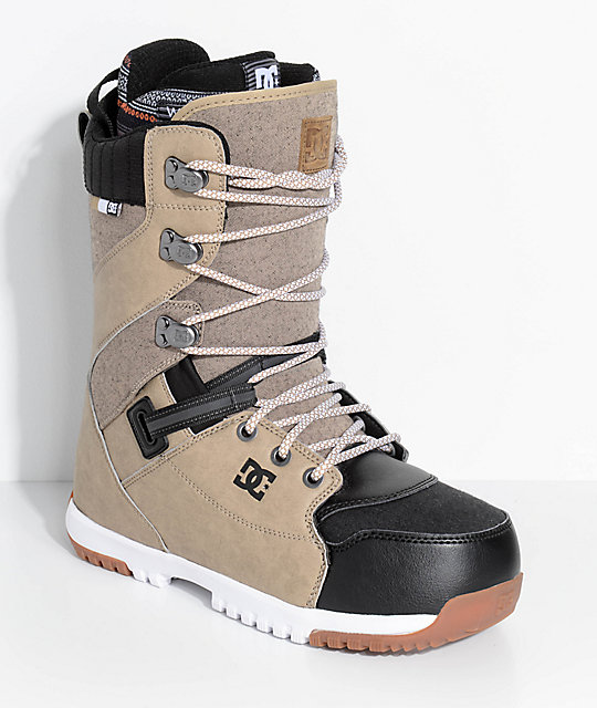 dc mutiny snowboard boots review