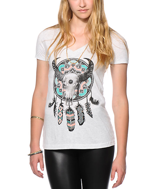 Empyre Cow Skull Decor V-Neck T-Shirt | Zumiez