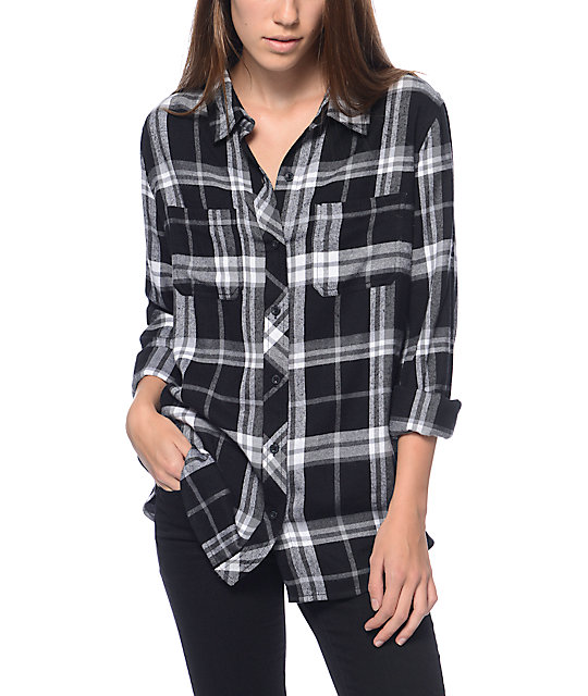 black and white flannel shirt outfit