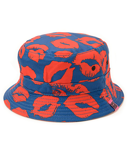 Married To The Mob Kiss Bucket Hat | Zumiez