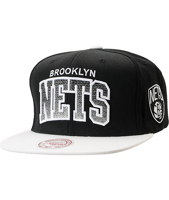NBA Mitchell and Ness Brooklyn Nets Gradient Arch Black Snapback Hat