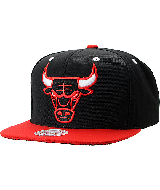 mitchell and ness chicago bulls cap