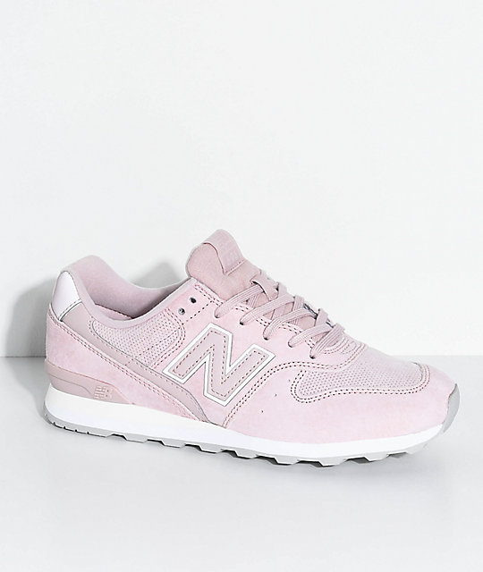 new balance pink shoe