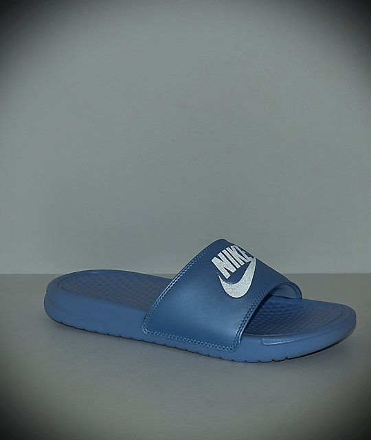 nike benassi sb