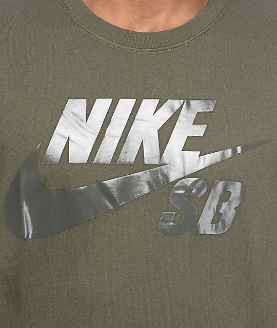 dark green nike shirt