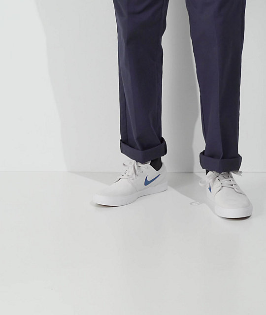 Doblez Espesar disfraz Nike SB Janoski Summit White & Blue Suede Skate Shoes
