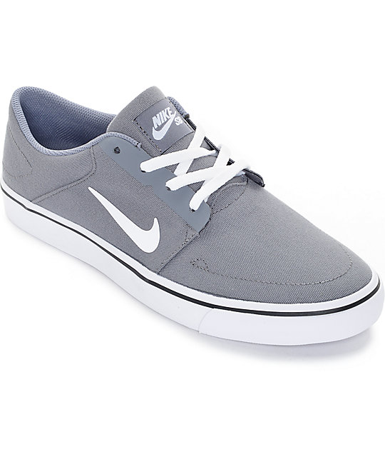 nike grey skate shoes
