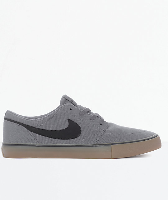 nike skate shoes canada