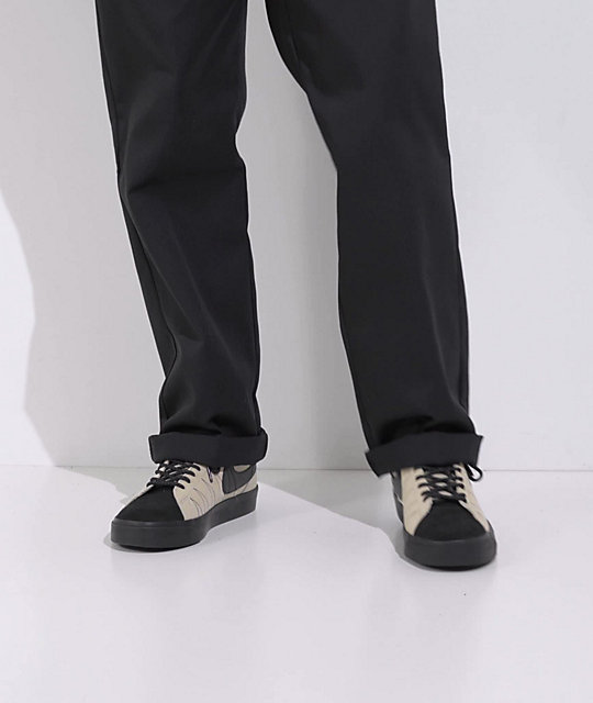 SB Zoom Mid Premium zapatos de skate marrones y negros