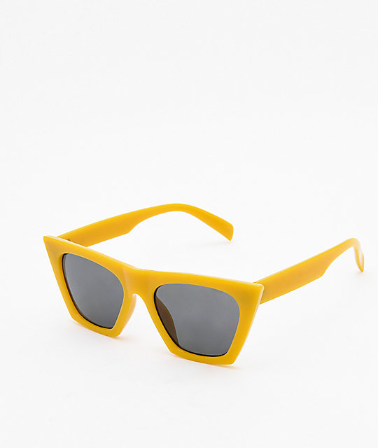 gafas de sol amarillas
