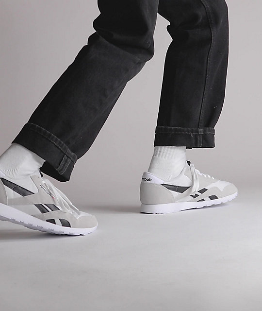 Der er behov for Dolke Displacement Reebok Classic Leather & Nylon White & Grey Shoes