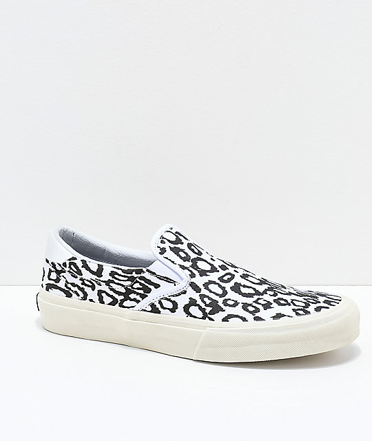 cheetah slip on