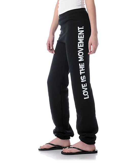 sex-movies-hot-girl-in-sweatpants-shot-naked