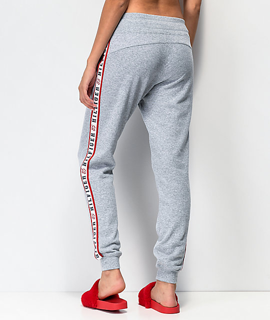 tommy hilfiger basic branded sweatpants