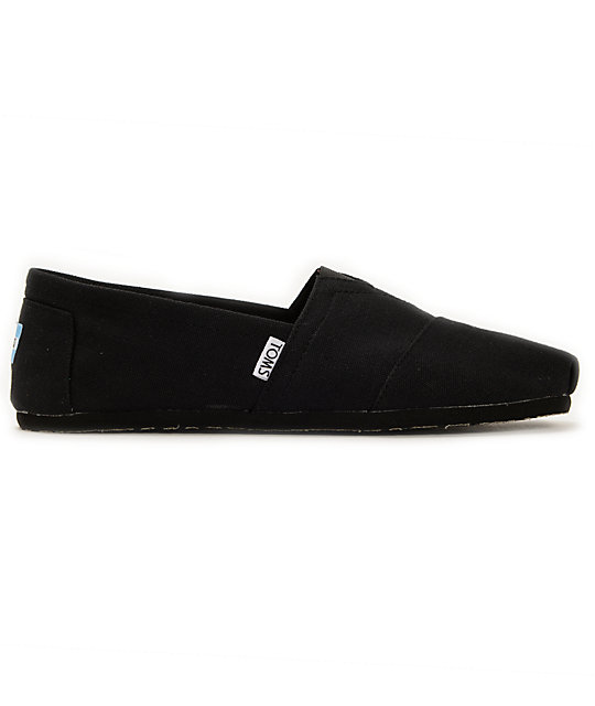 Toms Classics All Black Slip On Mens Shoes | Zumiez