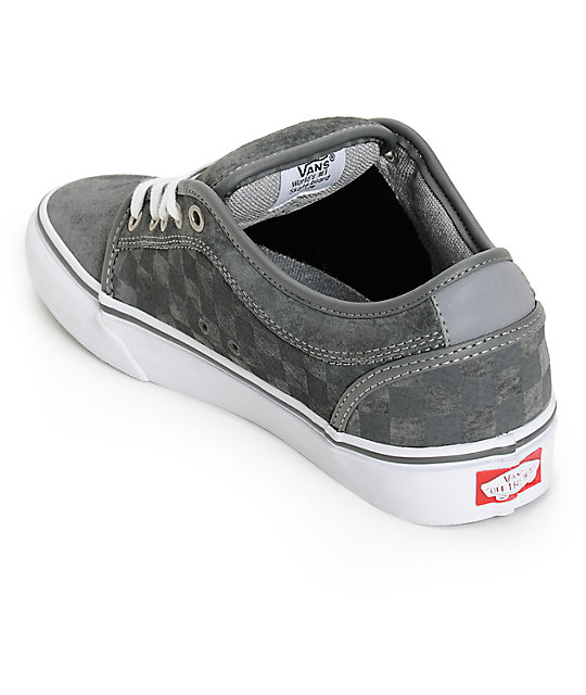 vans chukka low checkered