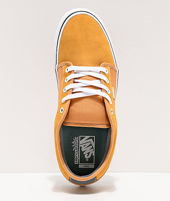 vans chukka low white leather