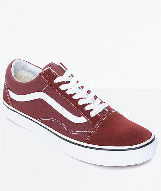 vans rojos con blanco