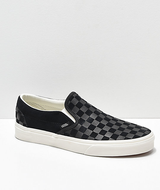 vans checkerboard slip on black and white