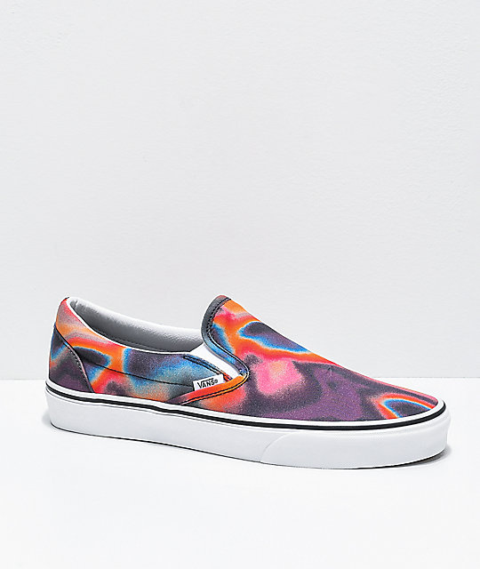 vans slip on dark aura