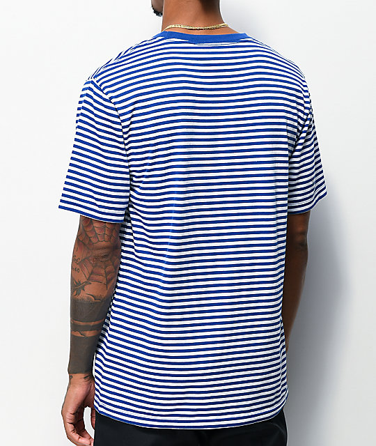 camiseta blanca rayas azules