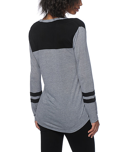 Zine Tila Black & Charcoal Long Sleeve V-Neck T-Shirt | Zumiez