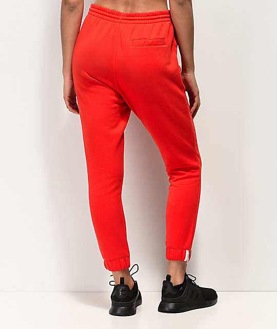 adidas originals coeeze sweat pant in red