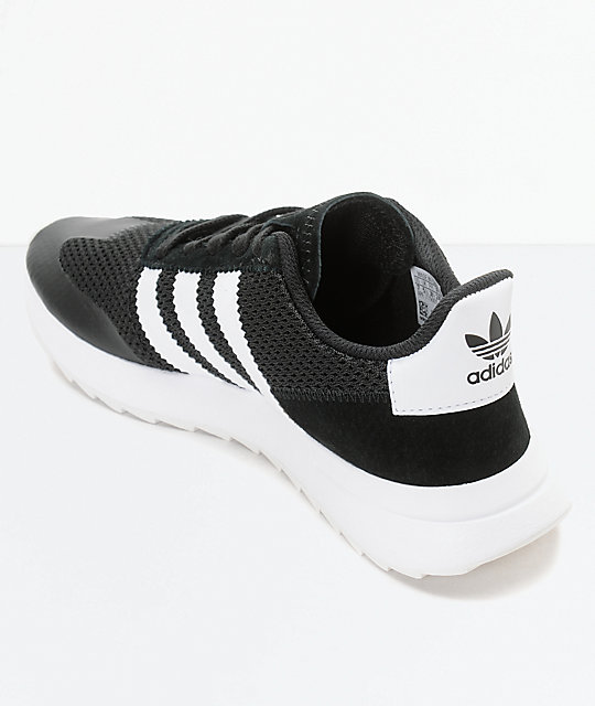 adidas blancos con negro mujer