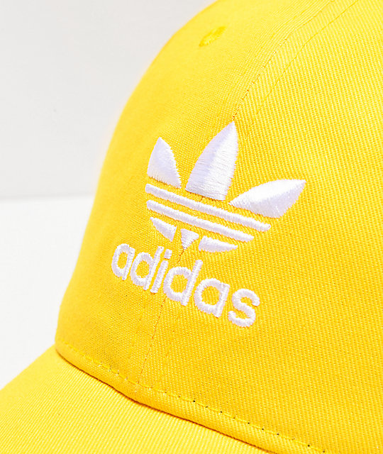 gorras adidas amarilla