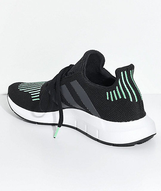 adidas swift run negro