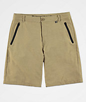 Free World Maverick shorts híbridos caqui oscuro