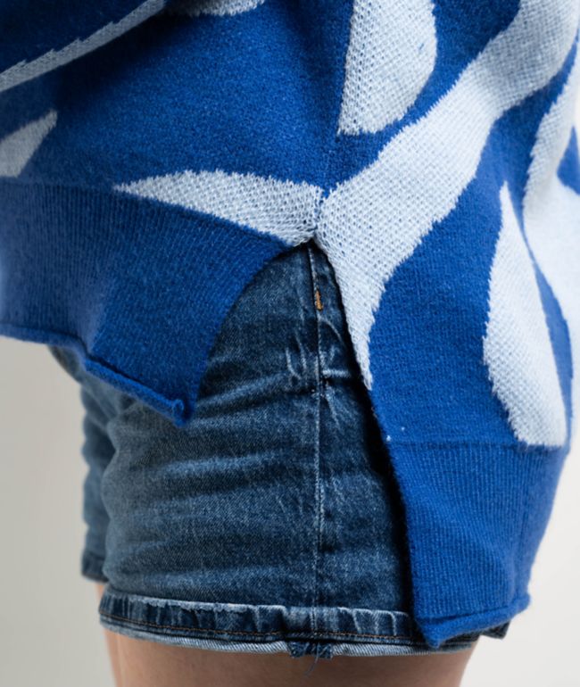 24COLOURS Swirl Blue Sweater - thumbnail 3