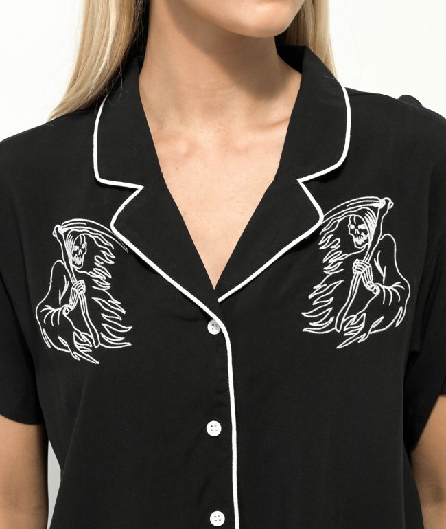 Broken Promises Duplicity Black Crop Short Sleeve Shirt - thumbnail 3