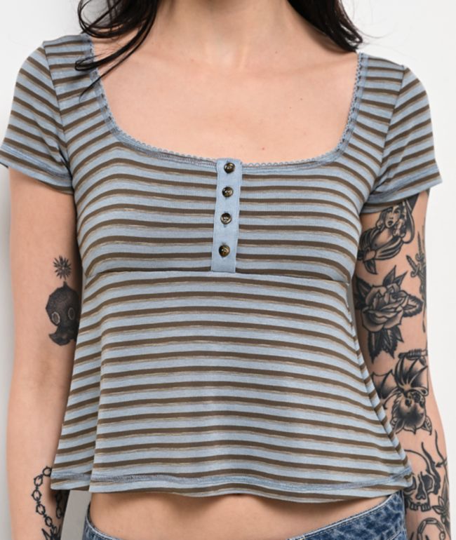 Pretty Garbage Juno Blue Henley Crop T-Shirt - thumbnail 3