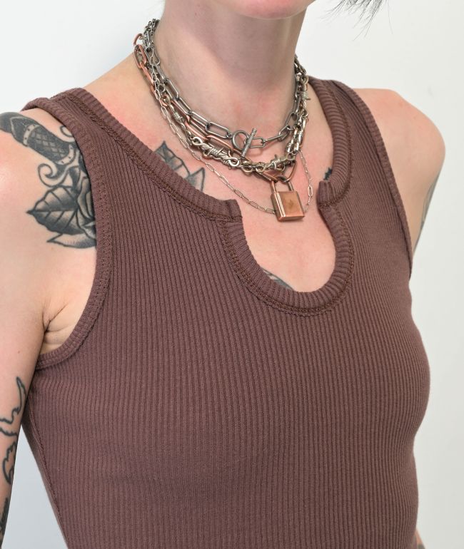 Spicychix Horseshoe Brown Ribbed Crop Tank Top - thumbnail 3
