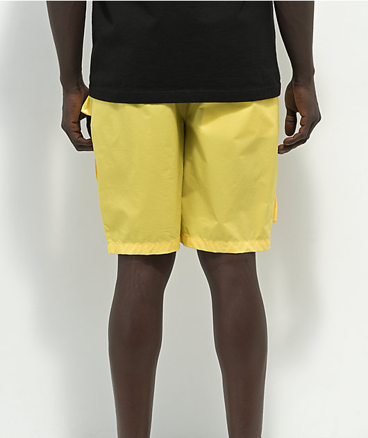 American Stitch shorts de nylon cargo amarillos